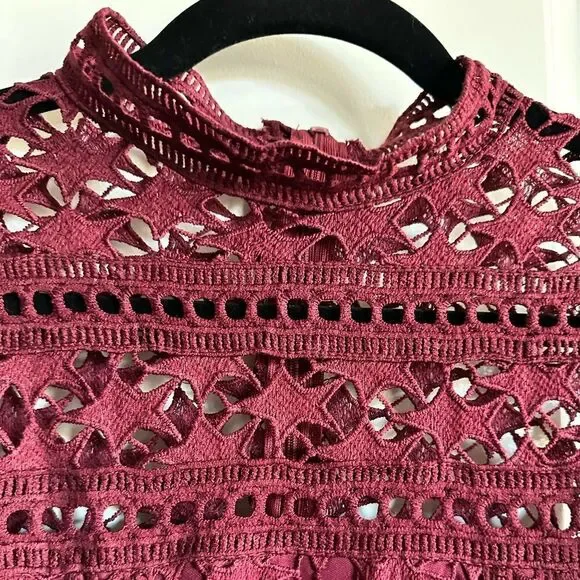 EUC Women’s Burgundy Long Sleeve Bodycon Dress Cut Outs -Tiered Bottom -Size M - Picture 12 of 14